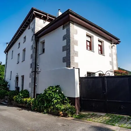 Altamira, Sea & Mountain Apartment Busturia