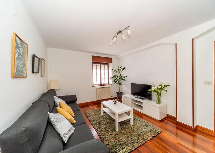 Apartment Altamira Sea & Mountain *